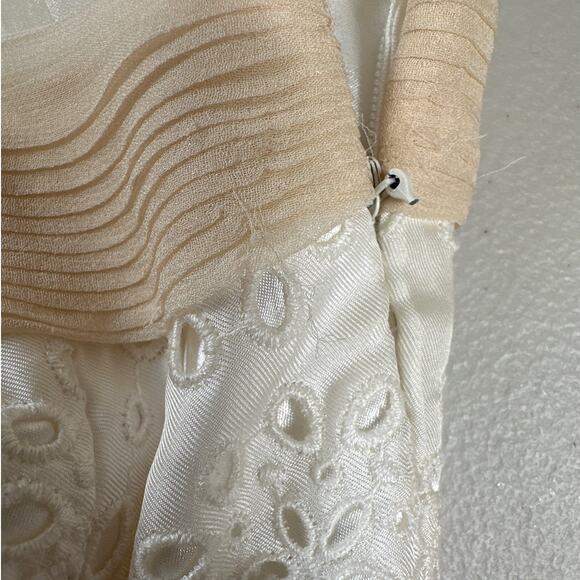 ECI New York 100% Silk Ivory Eyelet Ruffle Mini Spaghetti Strap Dress Size 10 - Picture 10 of 16